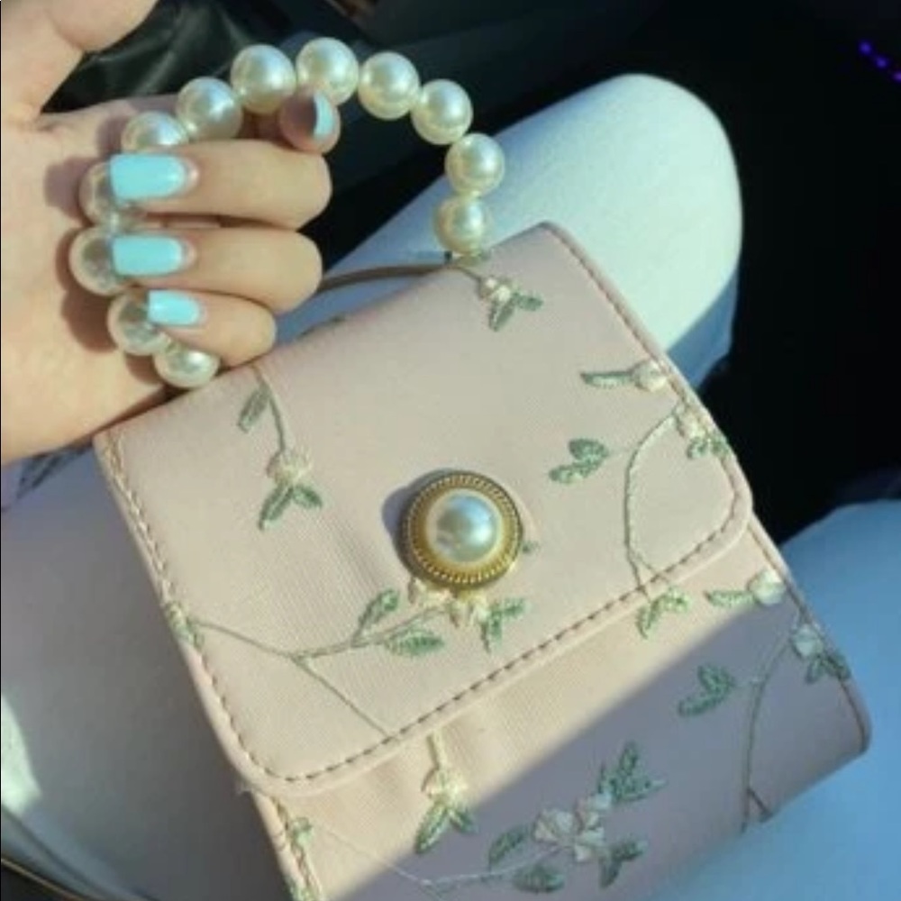 NEW✨ Faux Pearl Embroidered Satchel Bag😍 - Picture 2 of 5